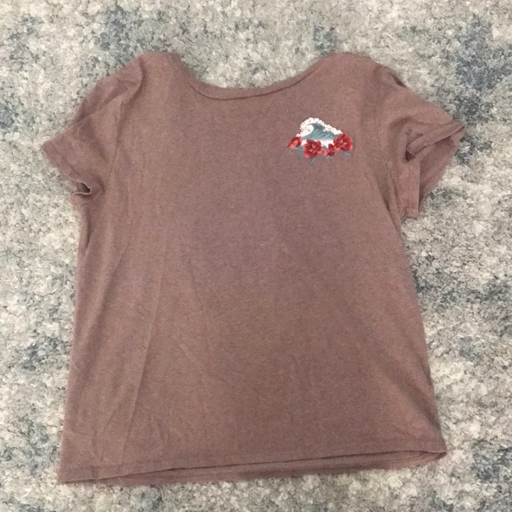Tillys volcom shirt